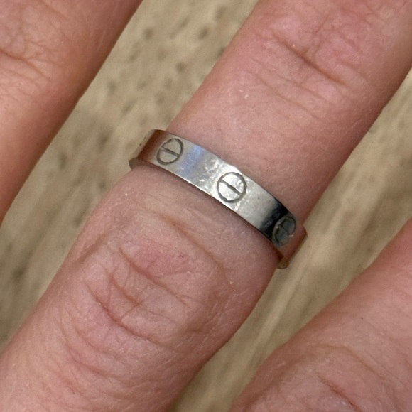 Cartier LOVE RING, SMALL MODEL 5.5 US - Picture 5 of 7
